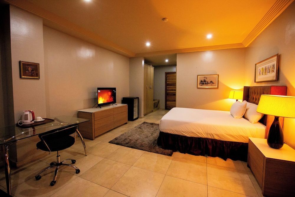 Genesis Hotels 2