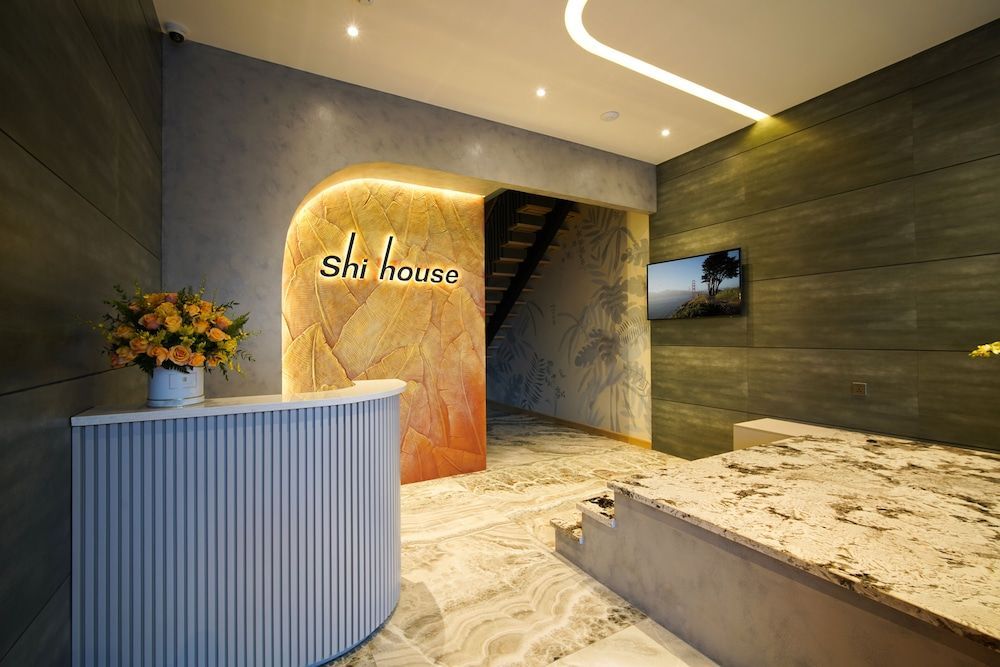 SHI HOUSE by Haviland 2
