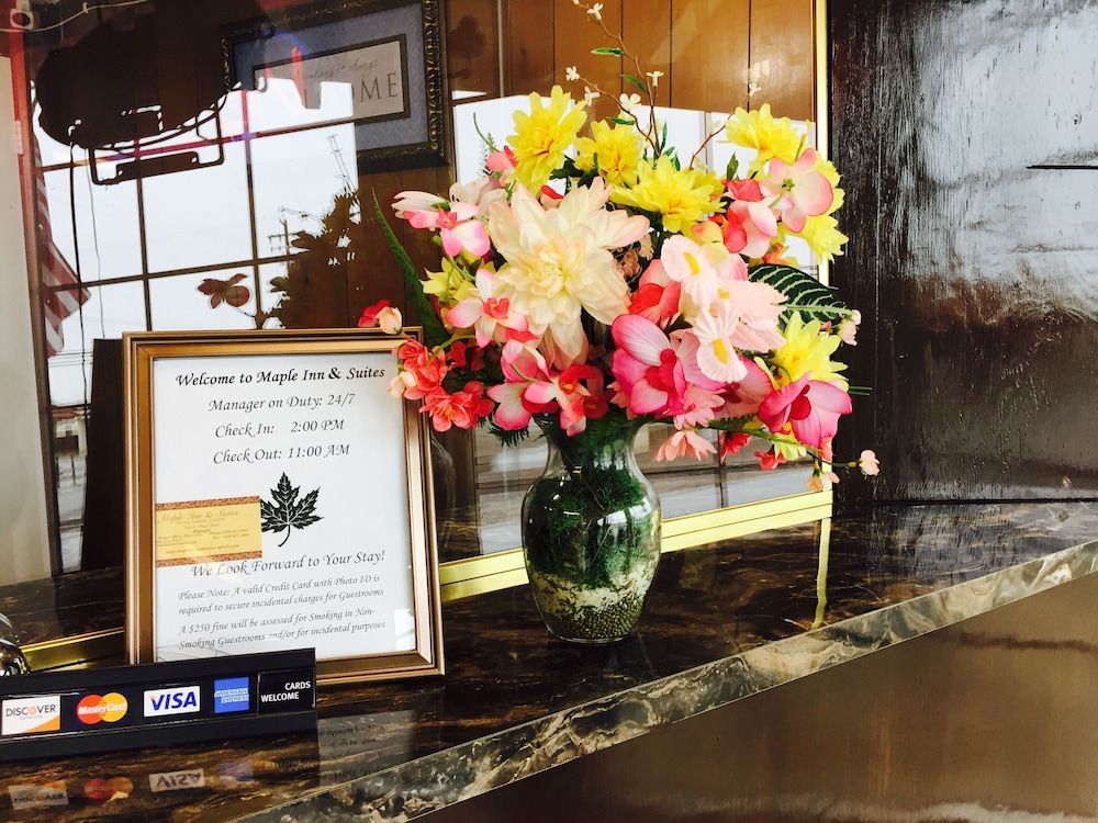 Maple Inn & Suites 2