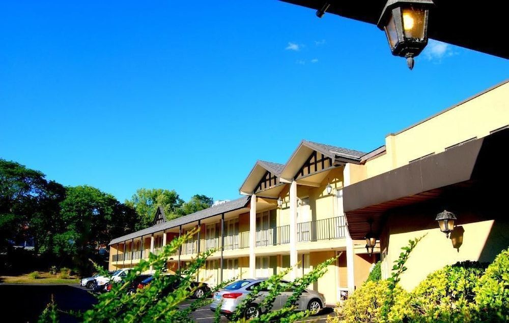West Gate Inn Nyack 1