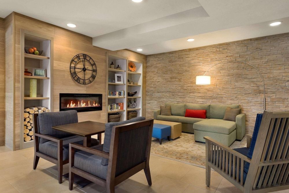 Country Inn & Suites by Radisson, St Cloud West, MN 2
