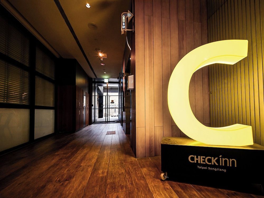 CHECK inn Taipei Songjiang 1