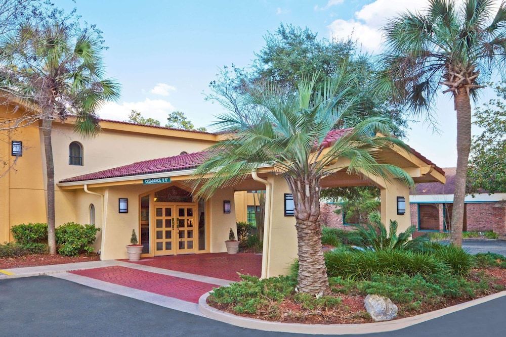 La Quinta Inn by Wyndham Tallahassee North 1