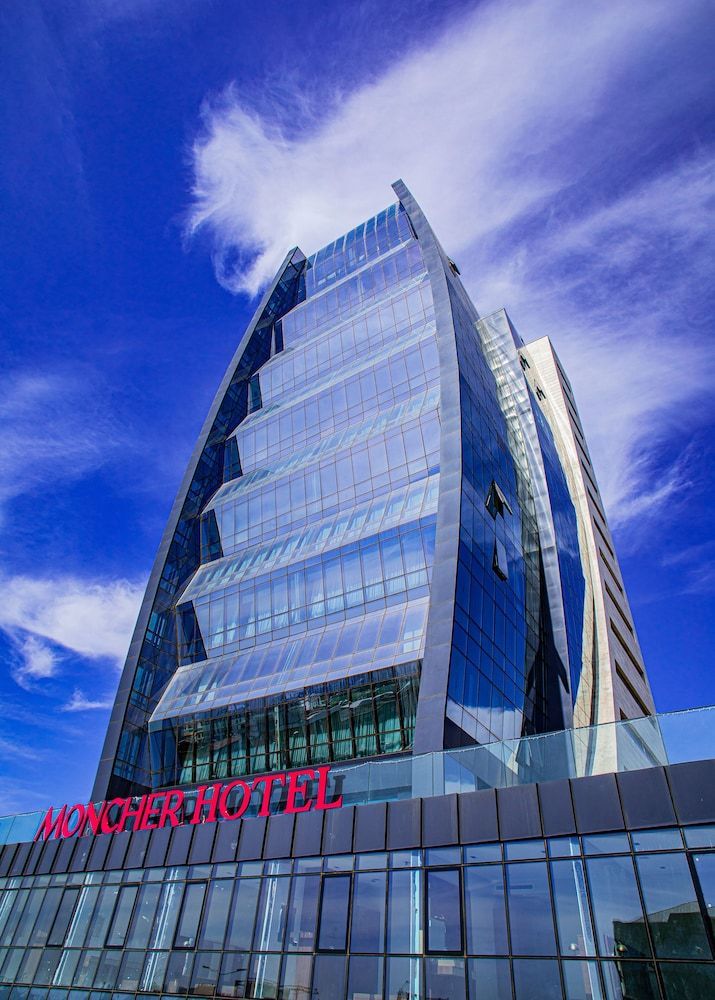 Moncher Hotel 1