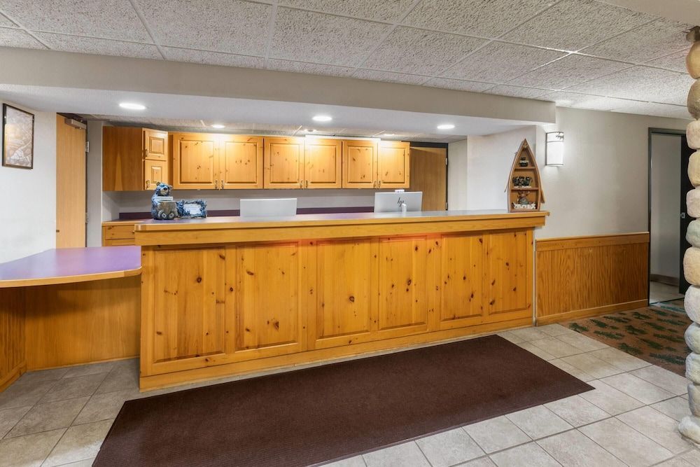Shell Lake Lodge, a Travelodge by Wyndham 2