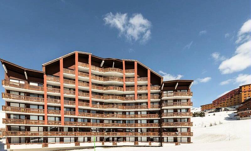 Studio 5 pers. lumineux à 100m des pistes avec balcon, casier à skis et animaux acceptés - FR-1-405-51 1