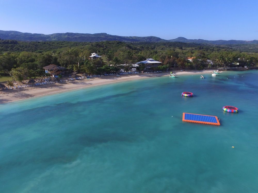 Paradise Island Beach Resort 1