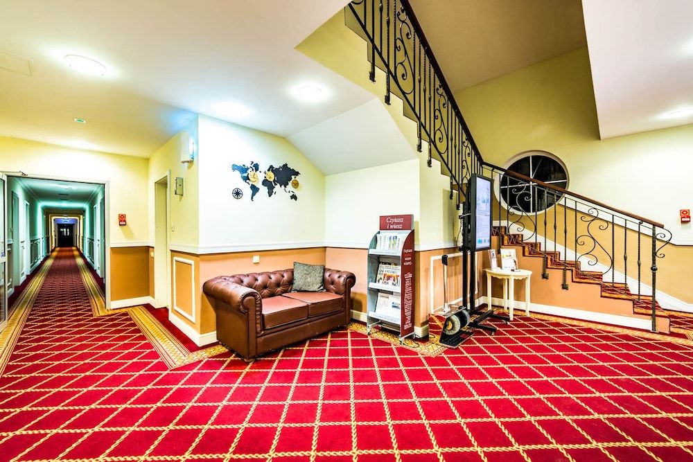 Hotel Sobienie Królewskie 2