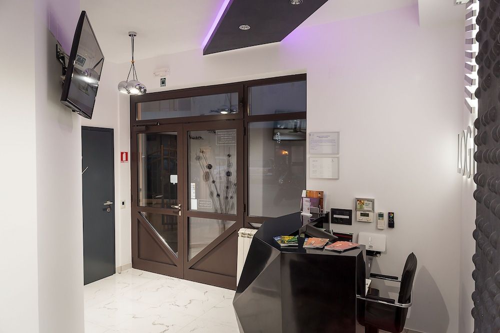 Log In Rooms 2