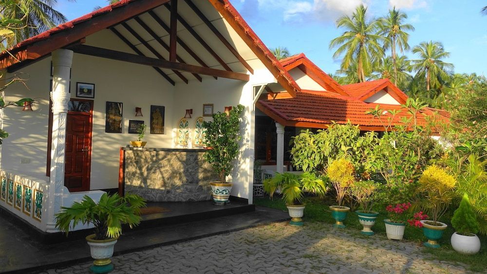 Regina Beach Bungalow 1