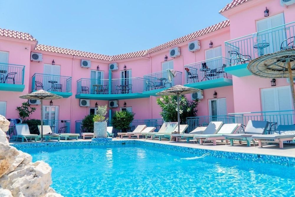 MAUI HOTEL LAGANAS 1