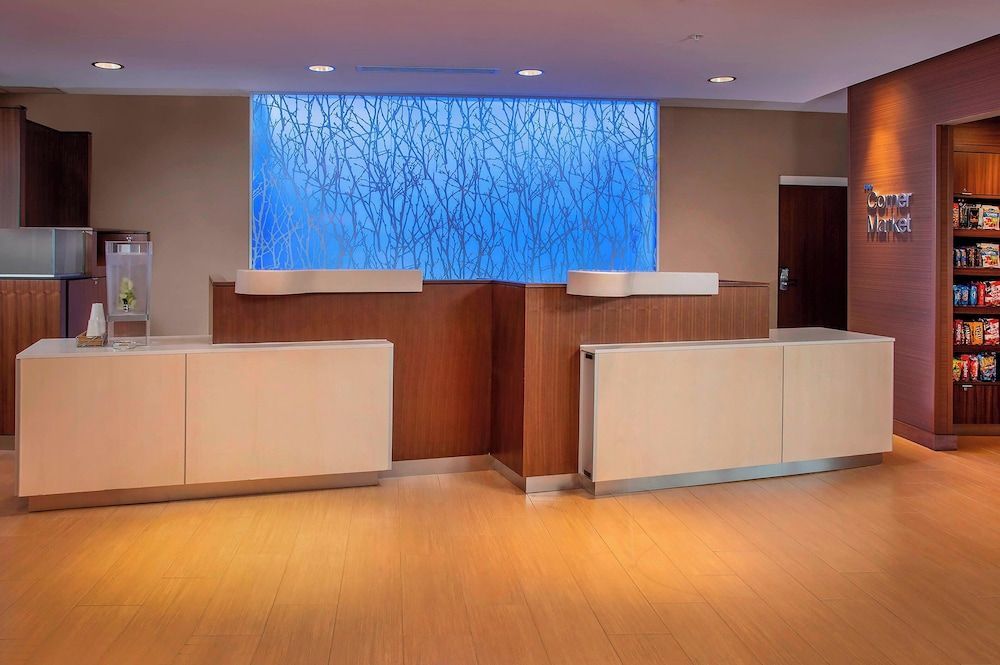 Fairfield Inn & Suites by Marriott Harrisburg International Airport 2