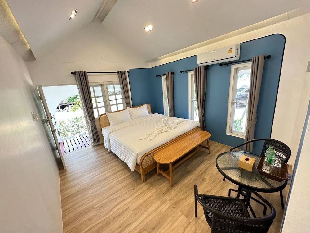PAN Beachfront Resort Krabi 2