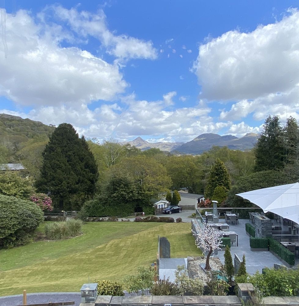 Aberdunant Hall, Snowdonia 2