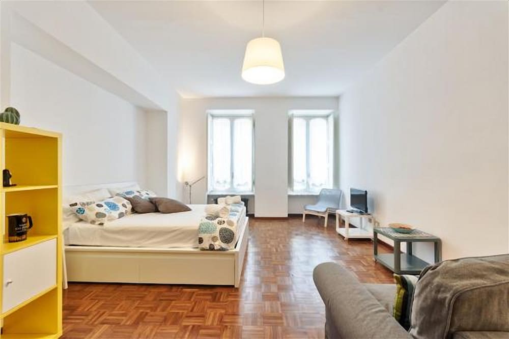 Torino Palazzo Priotti Apartment 1