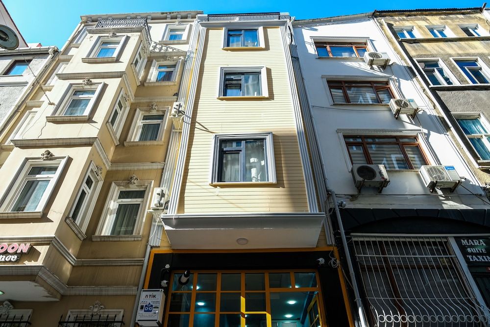 Yellow Mansion 1
