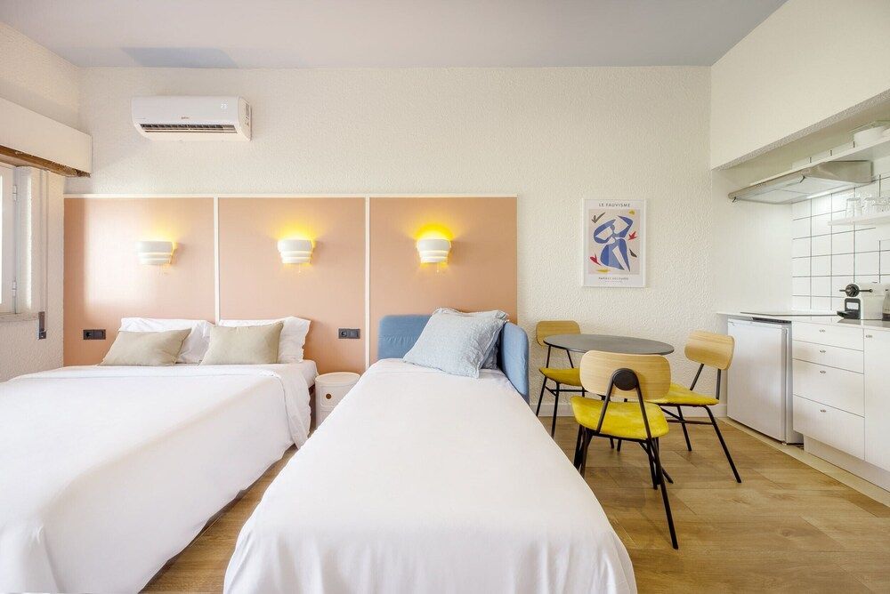 Amarelo Studio by Olala Homes 2