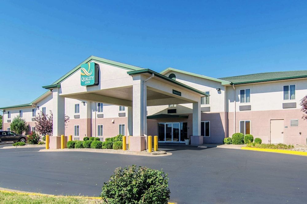 Quality Inn Junction City near Fort Riley 1