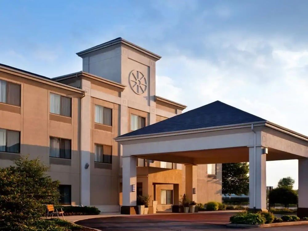 Baymont by Wyndham Merrillville 1