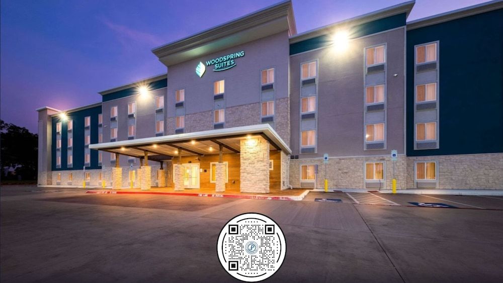 WoodSpring Suites Dallas Plano Central Legacy Drive 1
