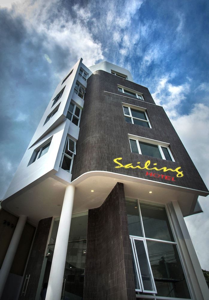 Paris - Phu Quoc Island - Sailing Hotel Phú Quốc - Phu Quoc Island