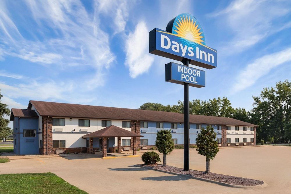 Days Inn by Wyndham Mankato 1