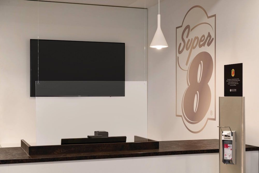 Super 8 by Wyndham Augsburg 2