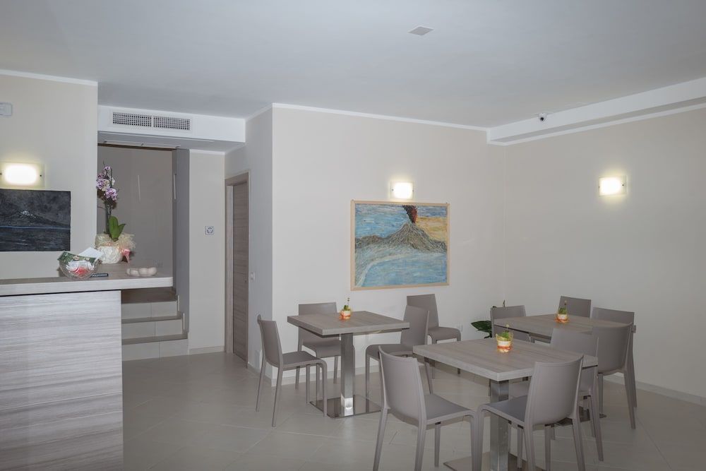 Art Suite nel Cuore di Napoli 2