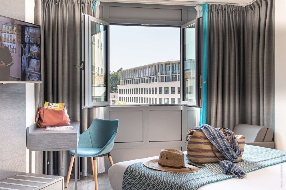 Hôtel Versailles Chantiers 1