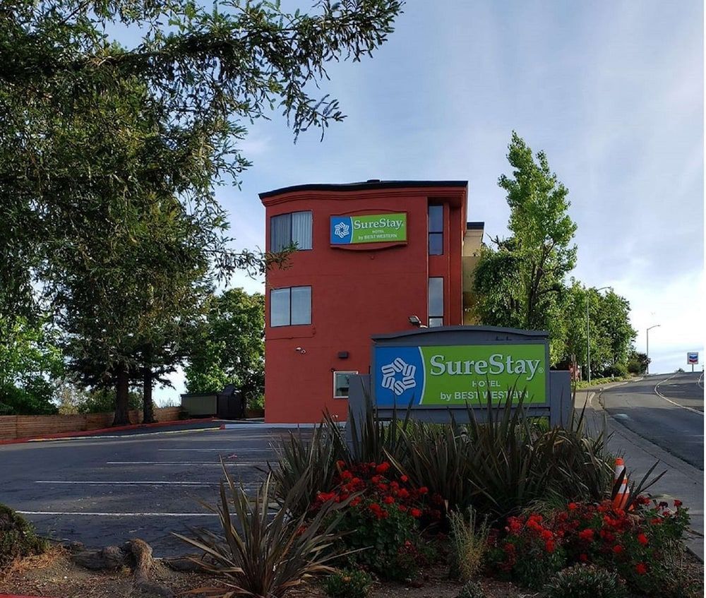 SureStay Hotel by Best Western Vallejo Napa Valley 1