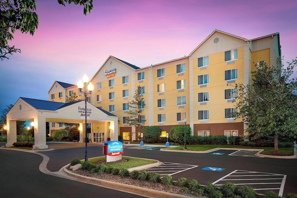 Fairfield Inn & Suites Chicago Midway Airport 1