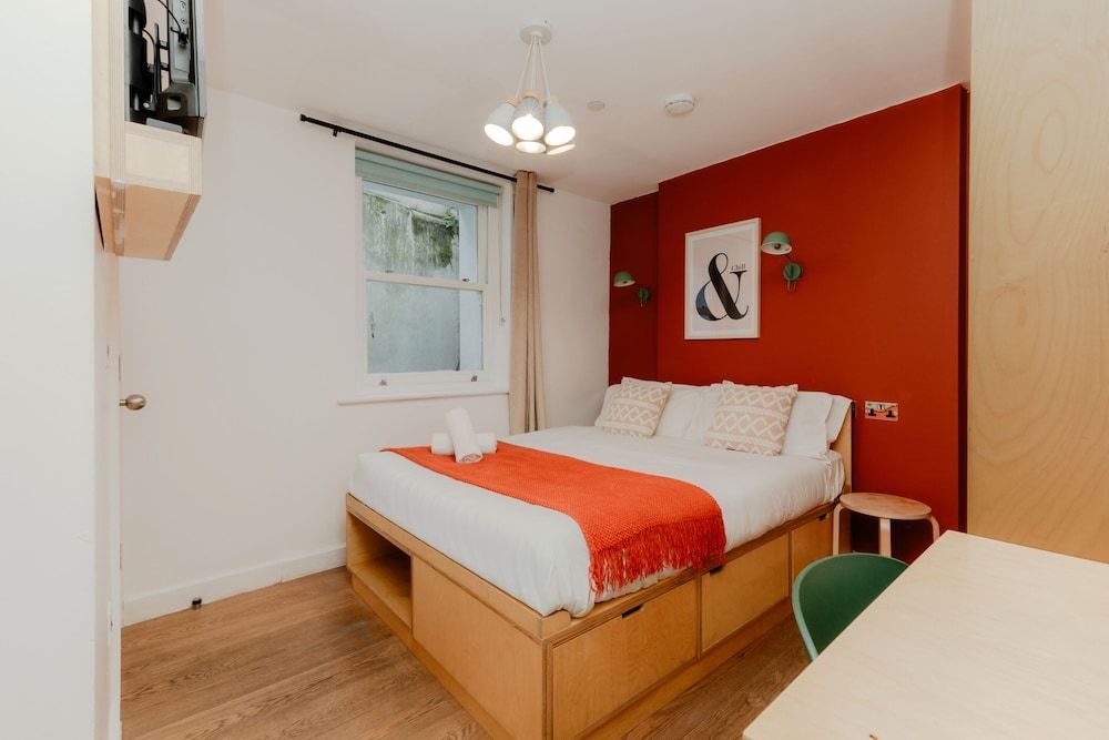 Kensington Stay 2
