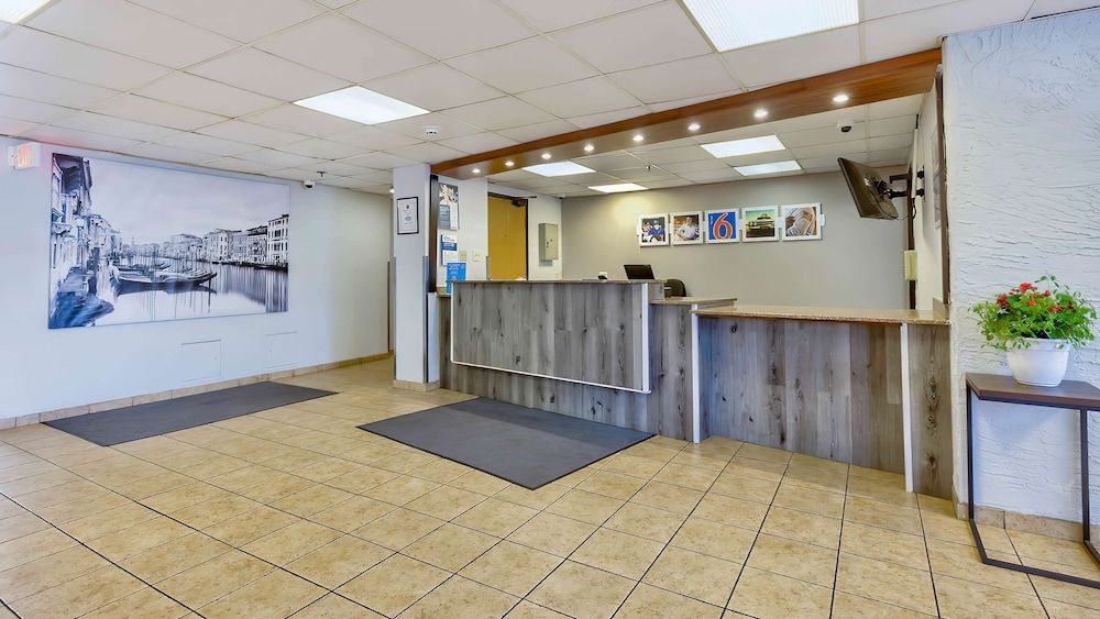 Motel 6-Milwaukee, WI - Glendale 2