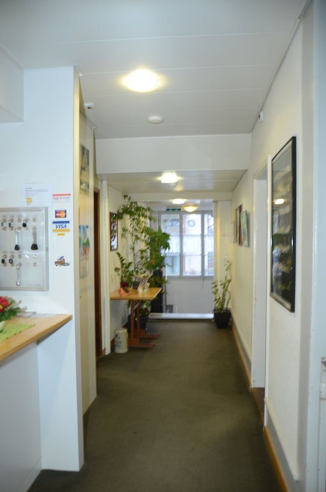 Hotel Restaurant Bahnhof 2