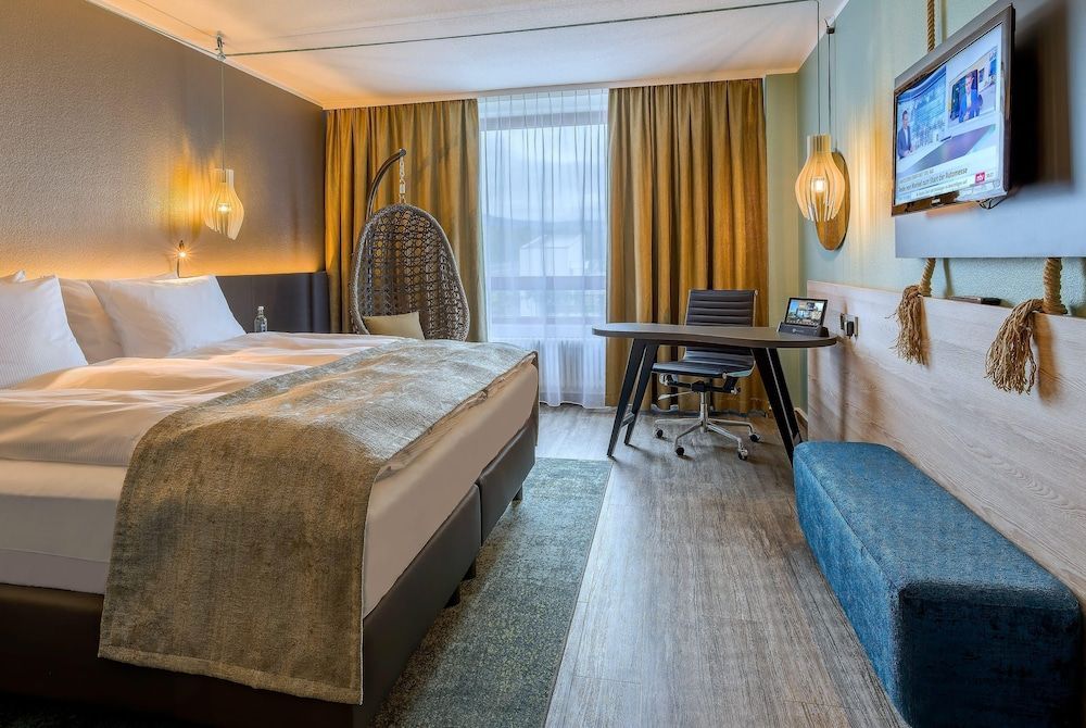 elaya frankfurt oberursel, Trademark Collection 1
