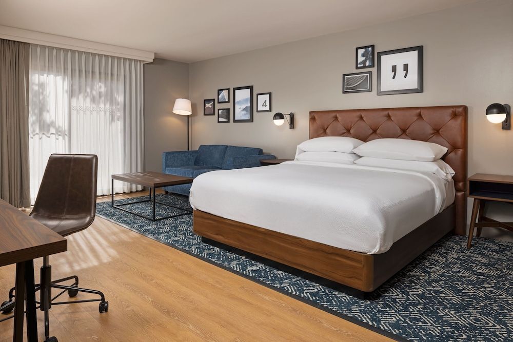 Four Points by Sheraton Bakersfield 1