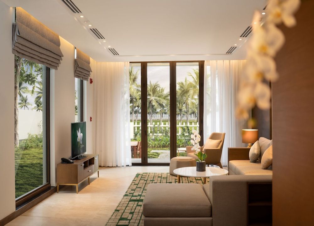 Oakwood Ha Long 2