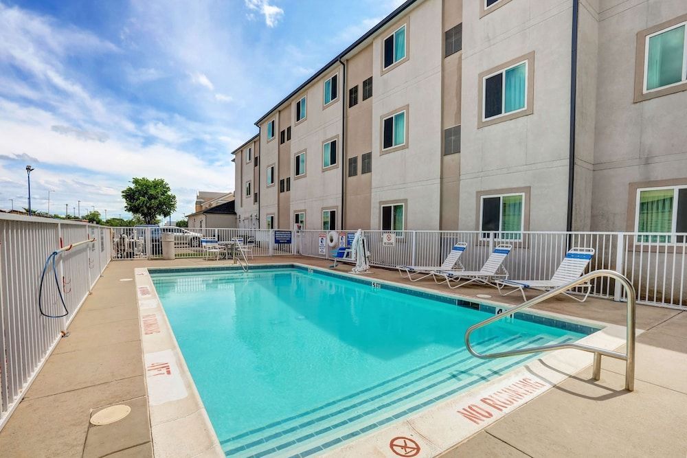 Motel 6-Weatherford, TX 1