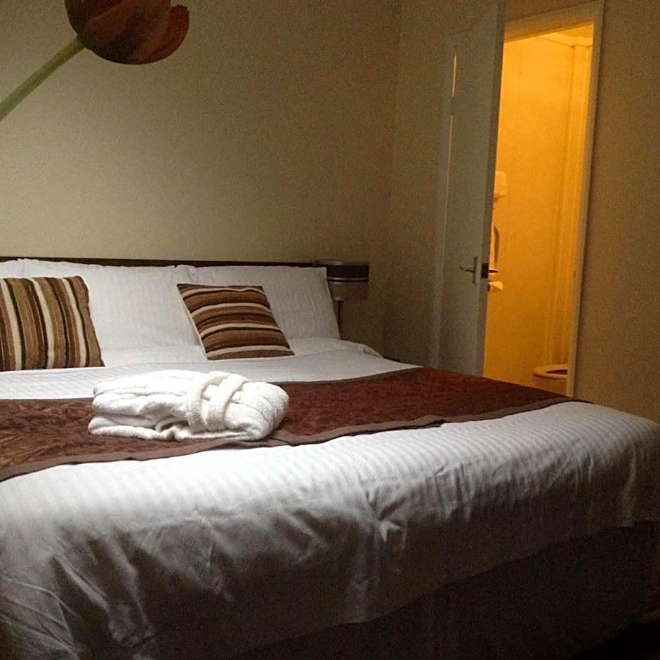 Waverley Hotel 2