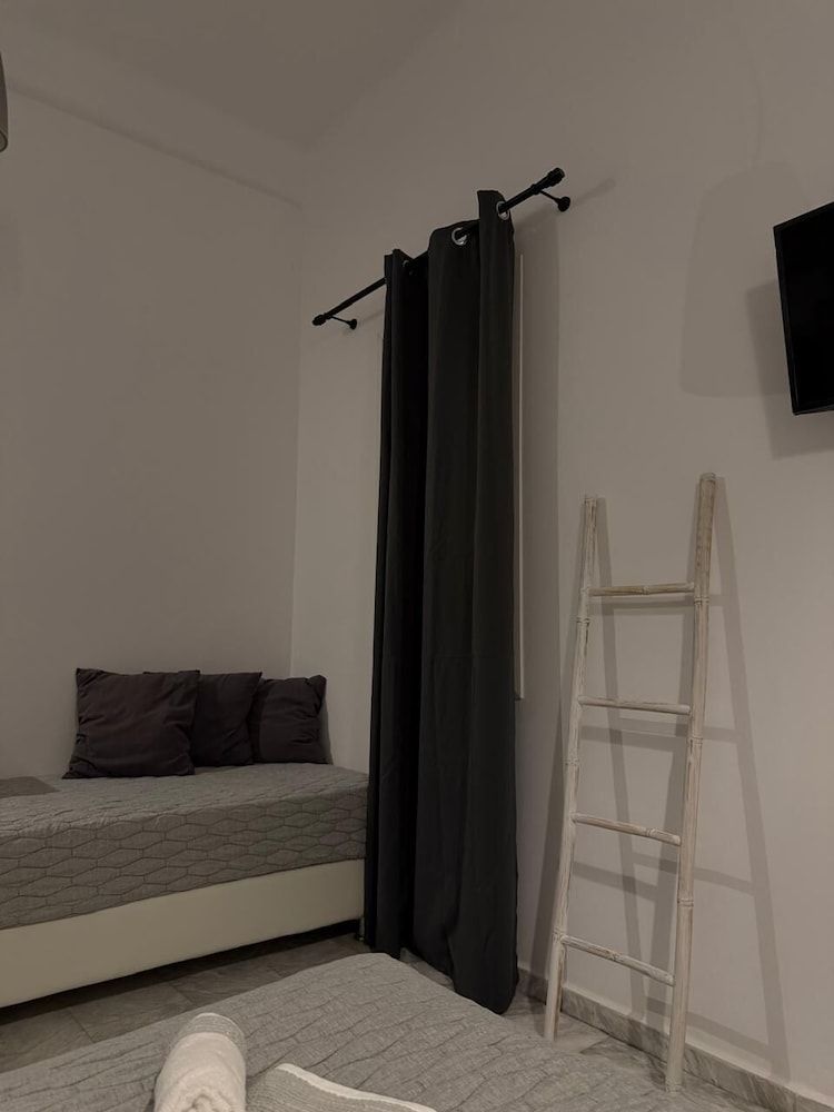Starlight Luxury Studios 1