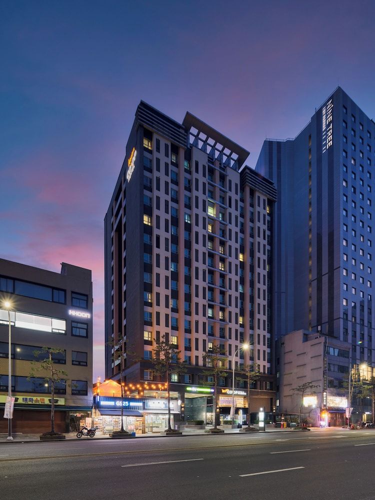 Western Coop Hotel & Residence Dongdaemun 1