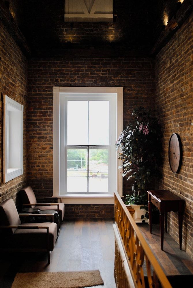 The Lodge at Old City Hall 2