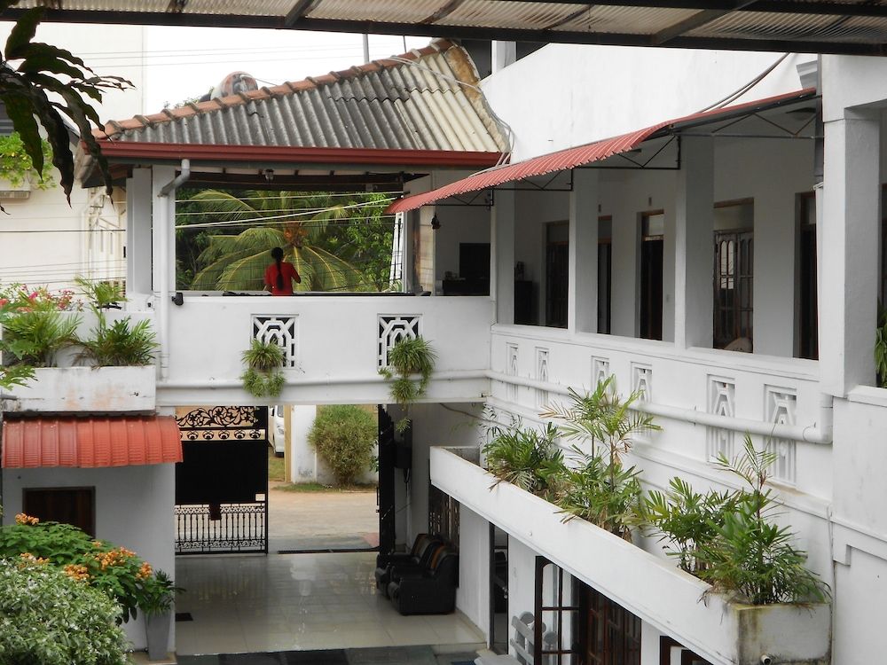 Shanith Guesthouse Negombo , beach road 1