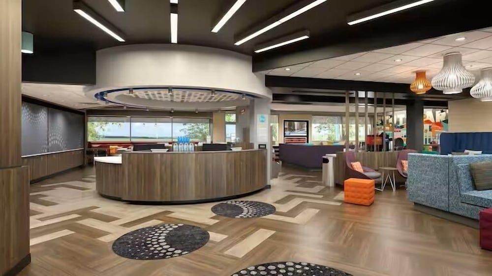 Tru By Hilton Middleburg Heights Cleveland Airport 2