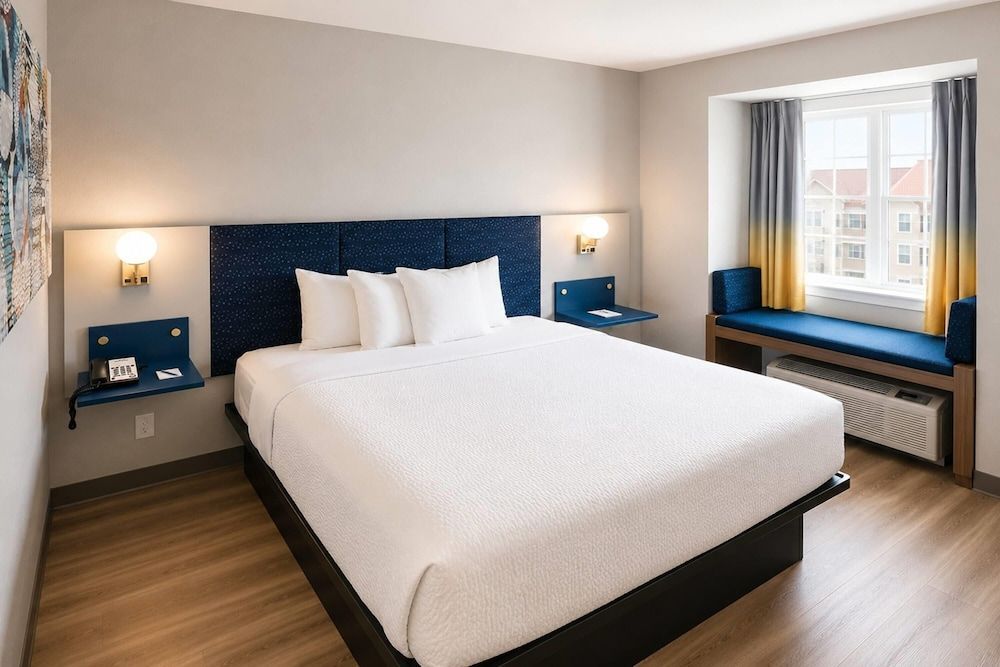 Microtel Inn & Suites by Wyndham Macon 2