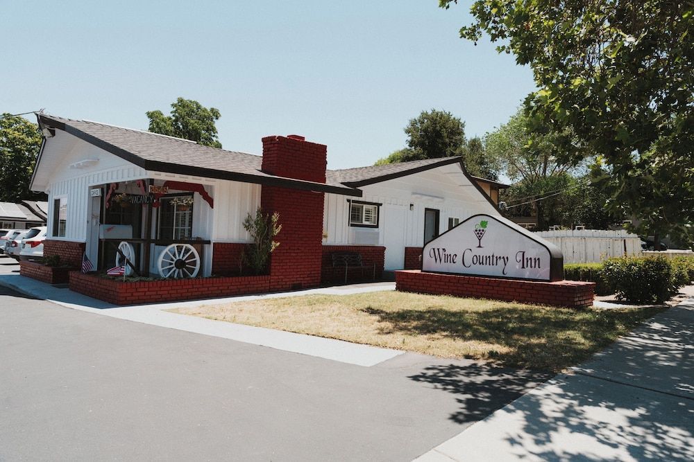 Paso Robles Wine Country Inn 1