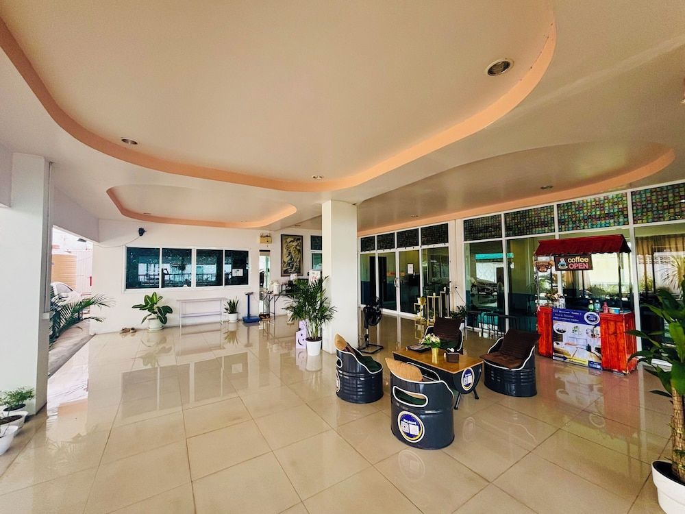 Ree- Riverside hotel 1