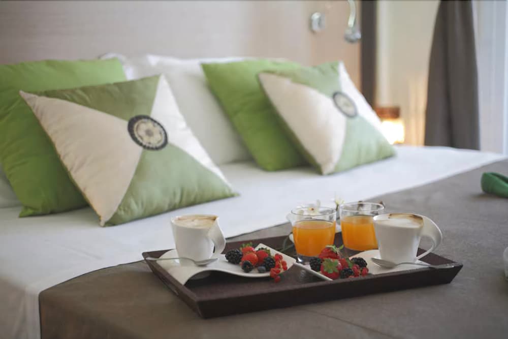 MARITTIMO Riccione - Hotel Clipper FRONTE MARE 2
