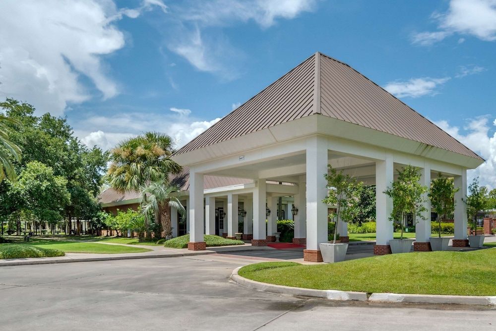 Clarion Inn Conference Center 1
