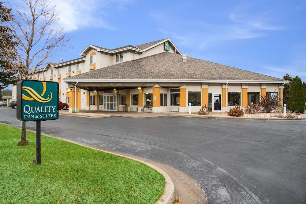 Quality Inn & Suites Menomonie 1